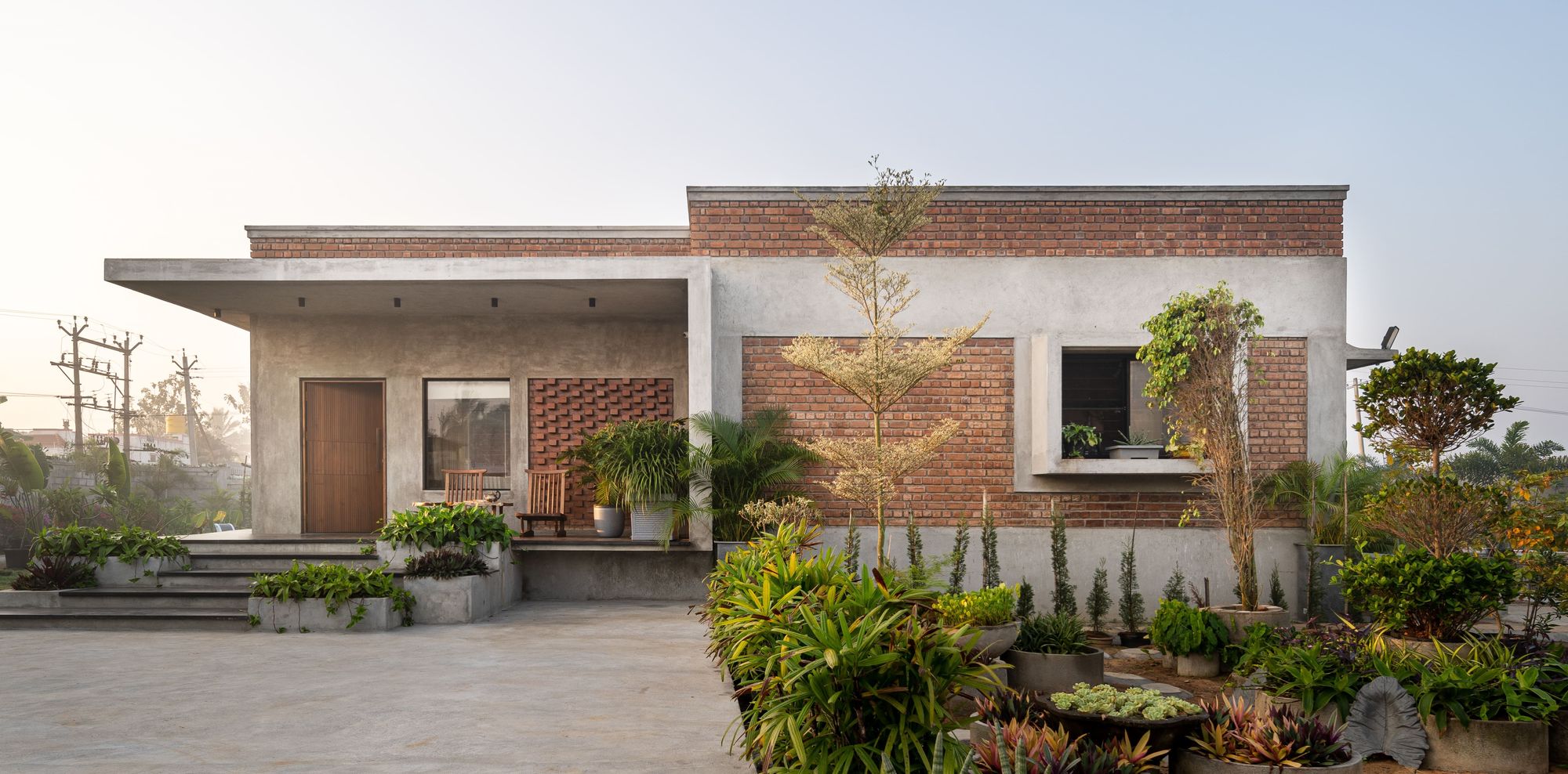 this-house-in-sholavaram-near-chennai-reinterprets-the-traditional