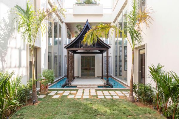 Twining Trickeries: These Jaipur Homes Mirror Each Other While Meeting at Instances for Familial Bonding